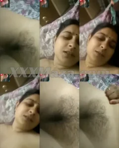 Hyderabad Bhabhi Showing her Small Hairy Pussy