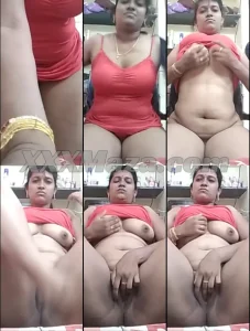 Desi Mallu Bhabhi Fingering her Sexy Pussy